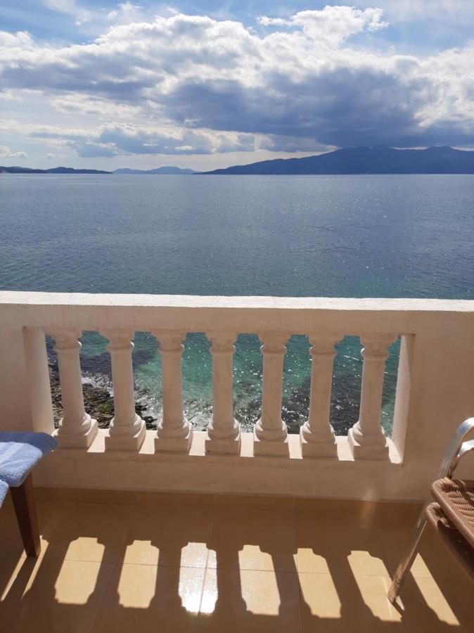 Rock Star-Pllakat Bed and Breakfast Σαράντα Εξωτερικό φωτογραφία