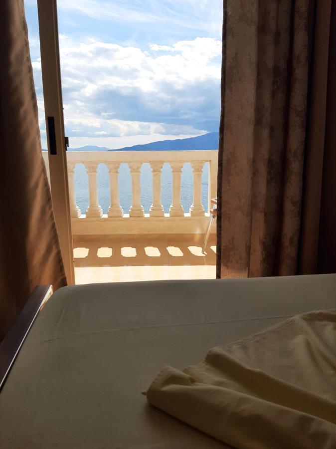 Rock Star-Pllakat Bed and Breakfast Σαράντα Εξωτερικό φωτογραφία