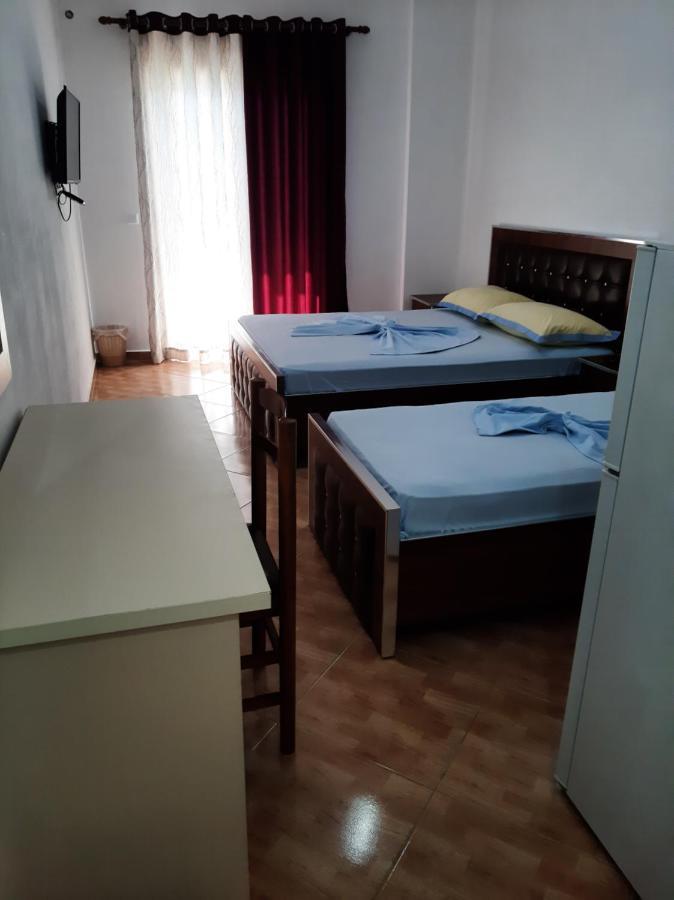 Rock Star-Pllakat Bed and Breakfast Σαράντα Εξωτερικό φωτογραφία